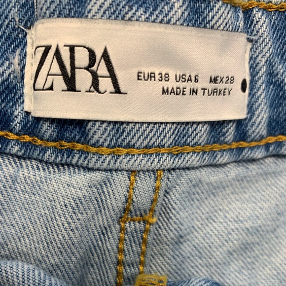 Zara Distressed High Waisted Zip Fly Denim Shorts Size 6 - Picture 10 of 11